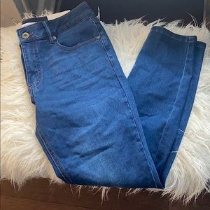 Ellen Tracy Serene Classic Mid-rise Skinny Jeans